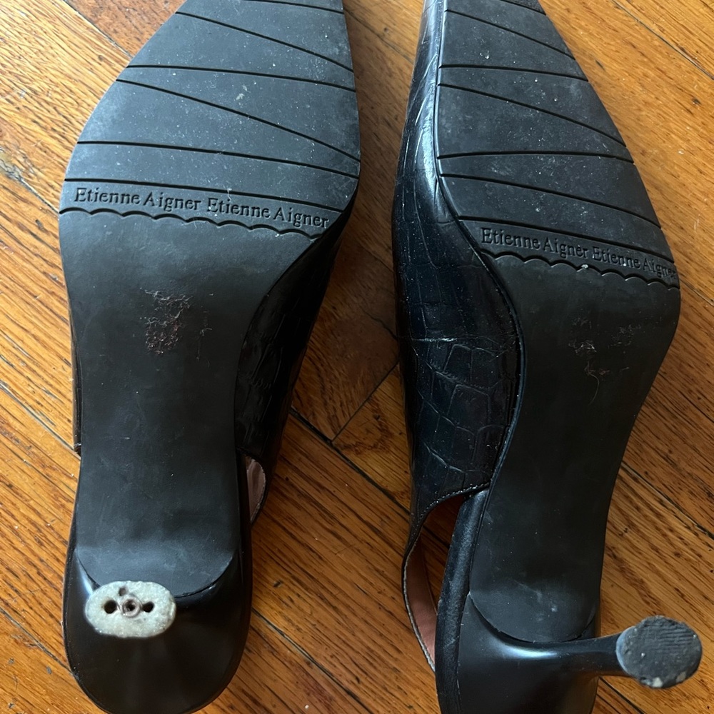Etienne Aigner Croco Leather Slingbacks - Picture 6 of 7